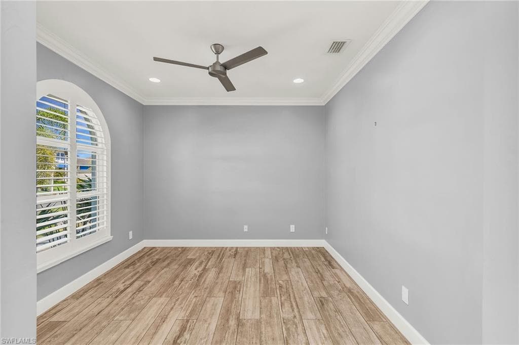 1015 Goldenrod Ave, Marco Island, FL 34145-24