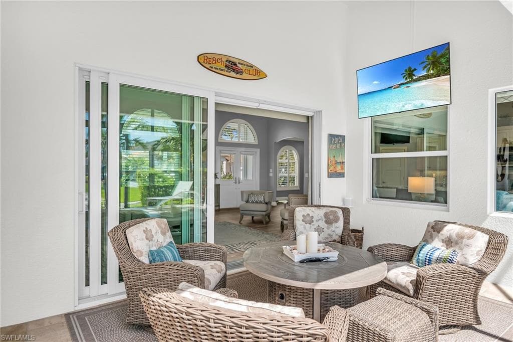 1015 Goldenrod Ave, Marco Island, FL 34145-32