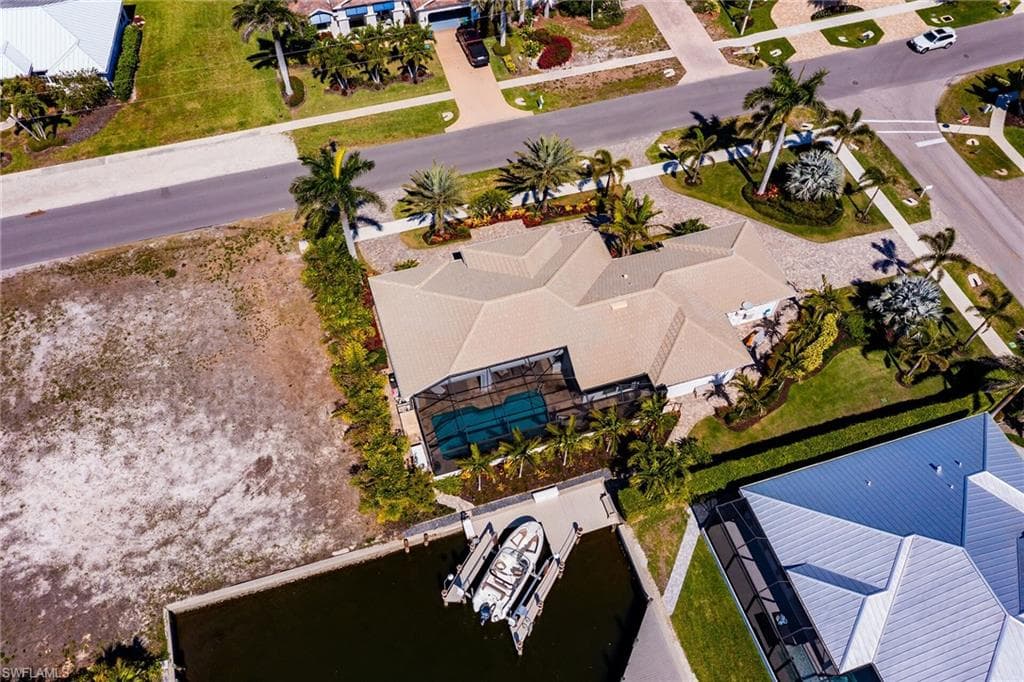 1015 Goldenrod Ave, Marco Island, FL 34145-49