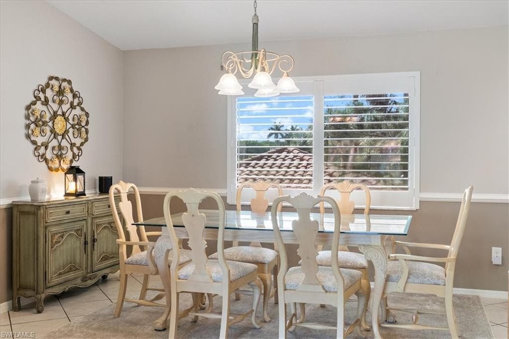 3243 Horse Carriage Way 1012, Naples, FL 34105-10