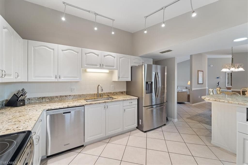3243 Horse Carriage Way 1012, Naples, FL 34105-11
