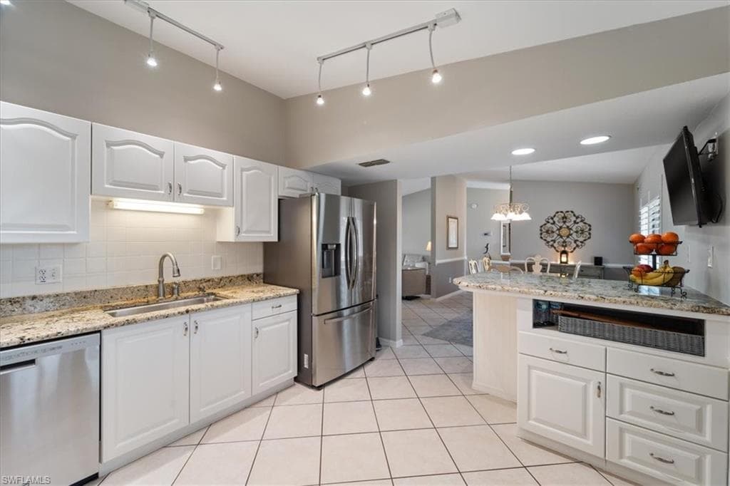 3243 Horse Carriage Way 1012, Naples, FL 34105-12