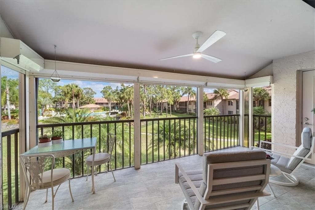 3243 Horse Carriage Way 1012, Naples, FL 34105-29