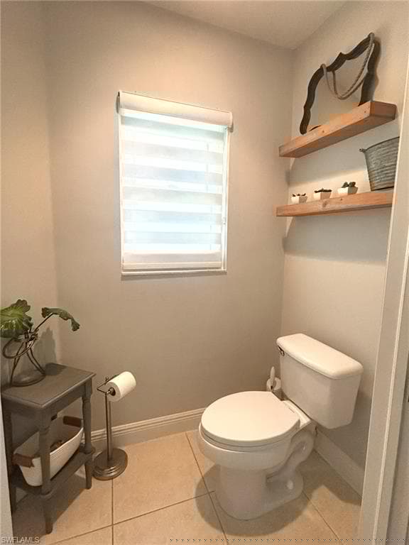 1540 47th Ave NE, Naples, FL 34120-20