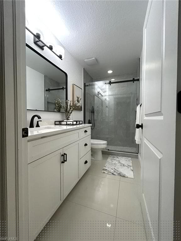 1540 47th Ave NE, Naples, FL 34120-28