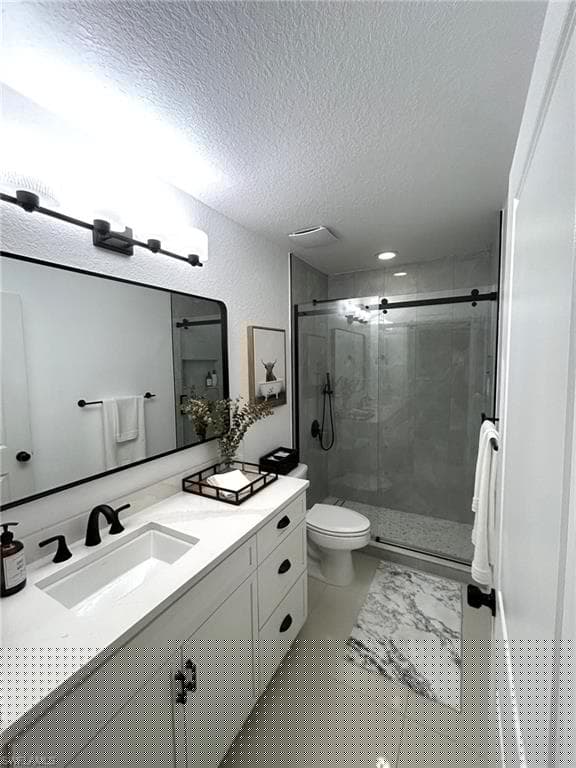 1540 47th Ave NE, Naples, FL 34120-29