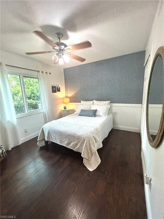 1540 47th Ave NE, Naples, FL 34120-30