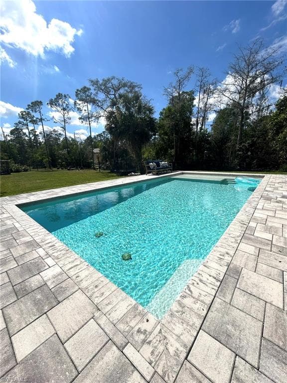 1540 47th Ave NE, Naples, FL 34120-35