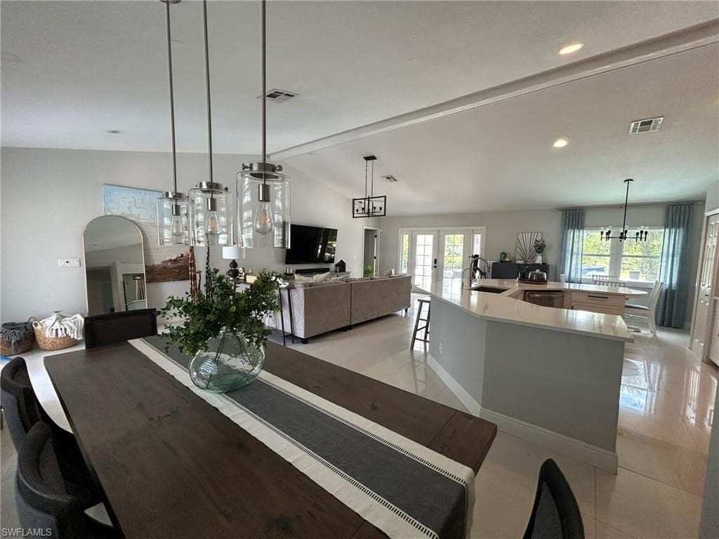 1540 47th Ave NE, Naples, FL 34120-6