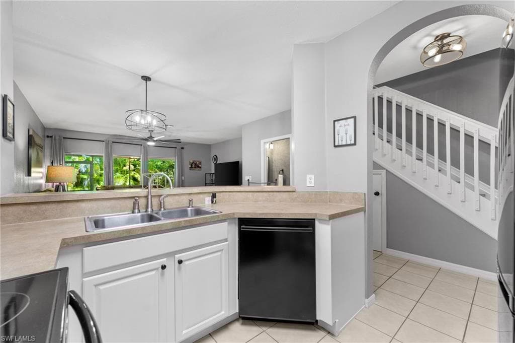 8163 Pacific Beach Dr, Fort Myers, FL 33966-10