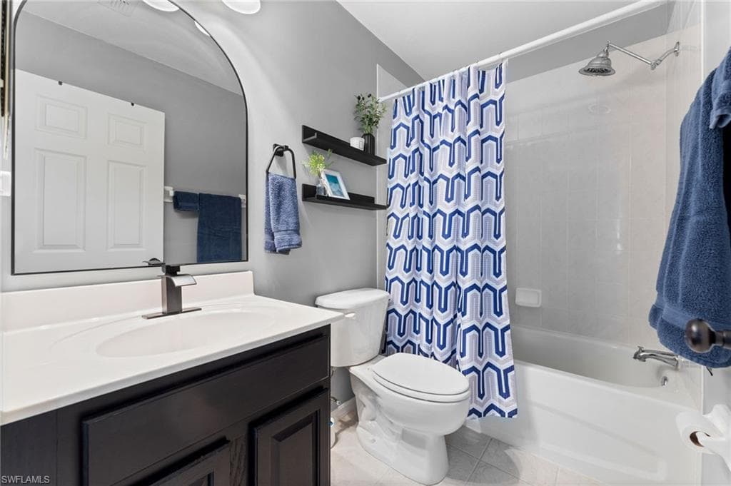 8163 Pacific Beach Dr, Fort Myers, FL 33966-21