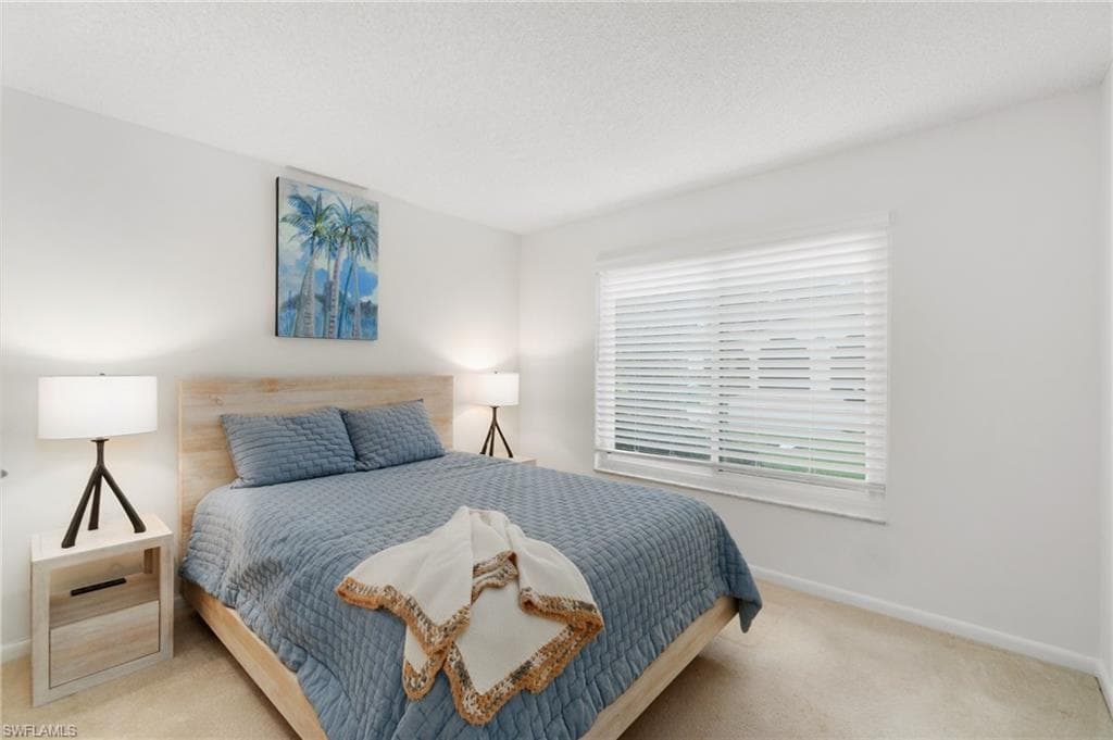 1094 Forest Lakes Dr, Naples, FL 34105-14