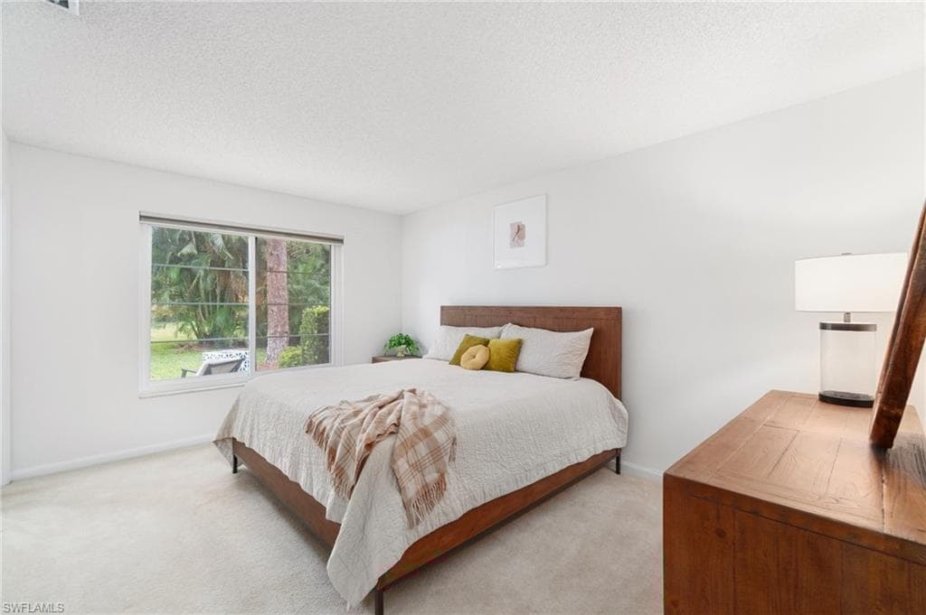 1094 Forest Lakes Dr, Naples, FL 34105-18