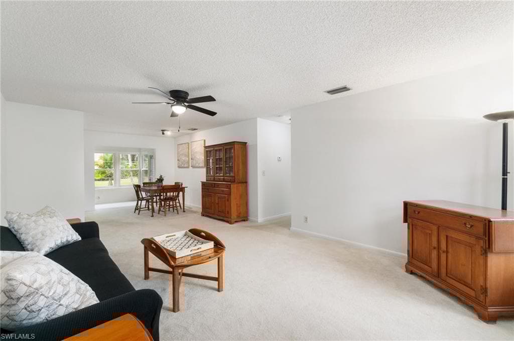 1094 Forest Lakes Dr, Naples, FL 34105-22