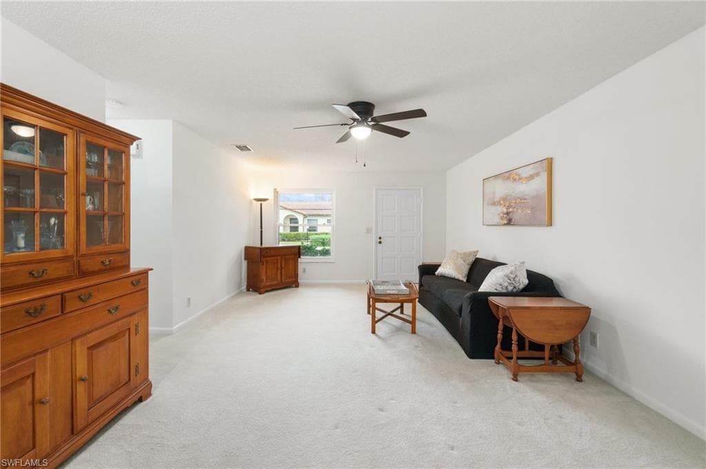1094 Forest Lakes Dr, Naples, FL 34105-23