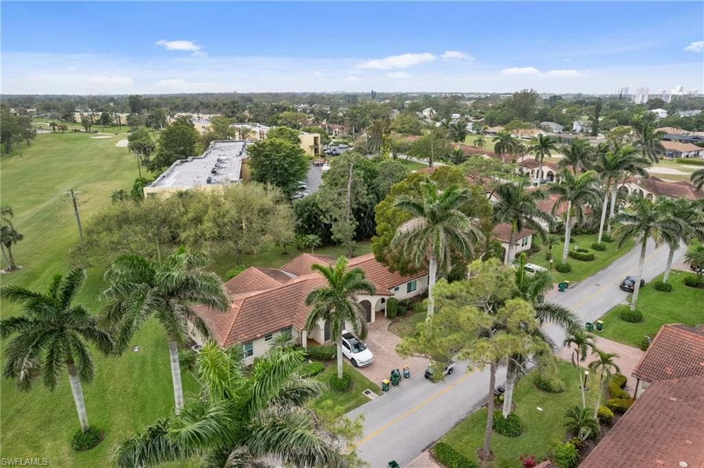 1094 Forest Lakes Dr, Naples, FL 34105-31