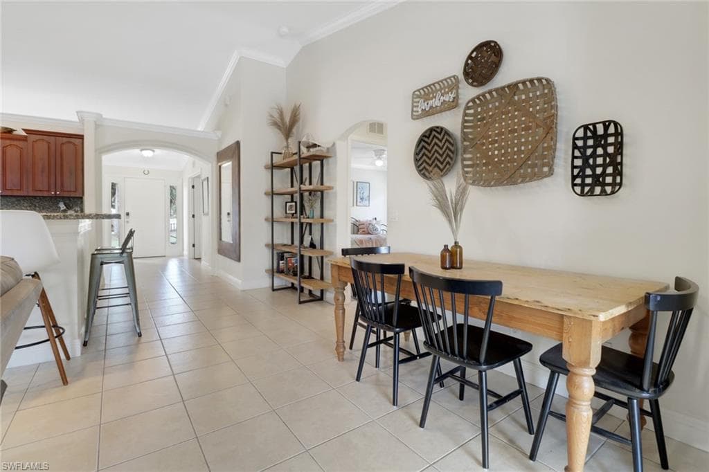 2610 10th Ave SE, Naples, FL 34117-14
