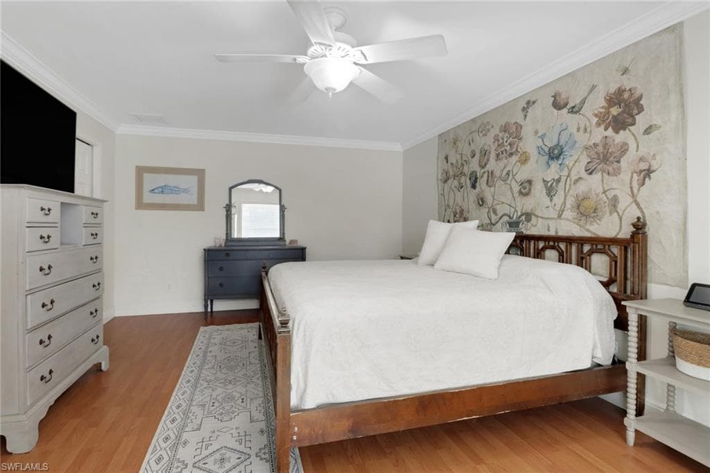 2610 10th Ave SE, Naples, FL 34117-15