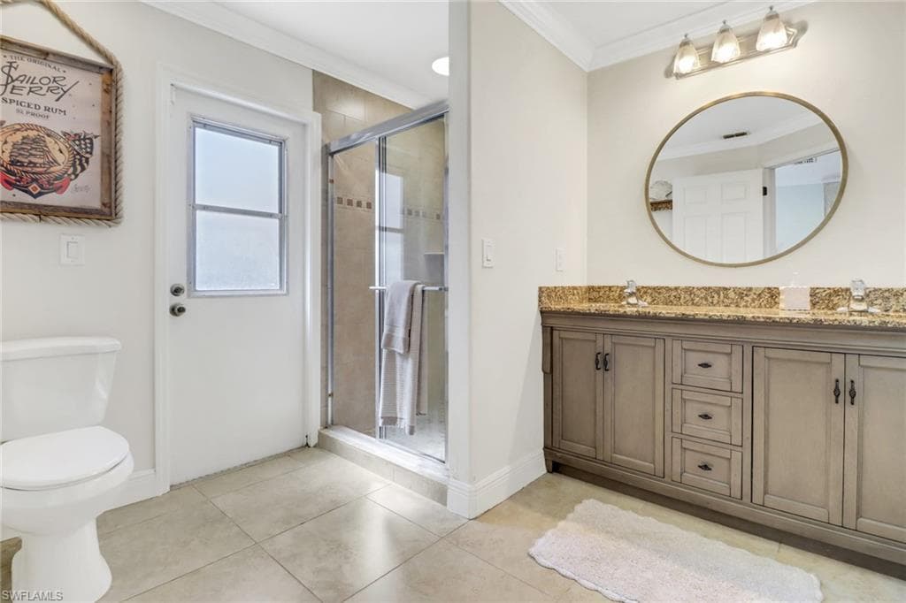2610 10th Ave SE, Naples, FL 34117-18