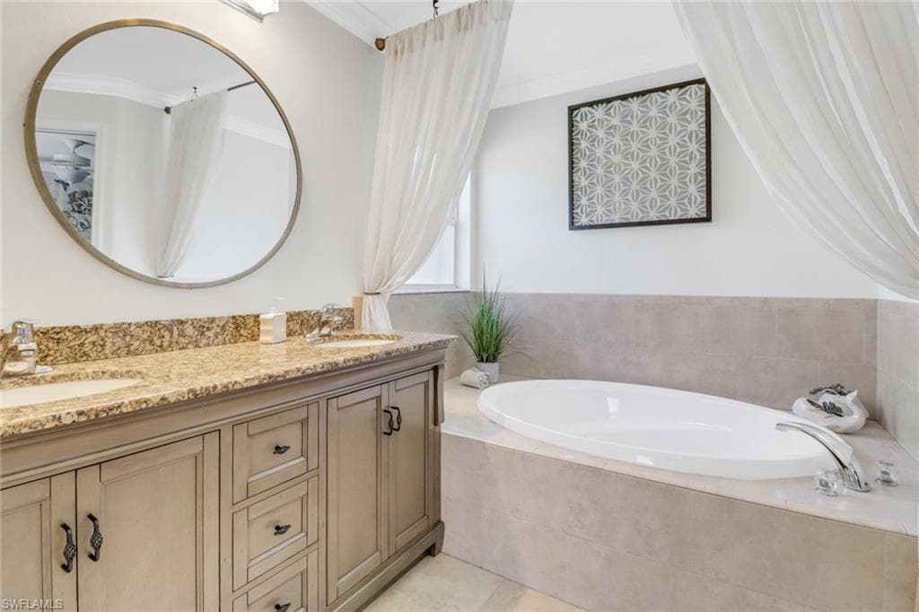 2610 10th Ave SE, Naples, FL 34117-19