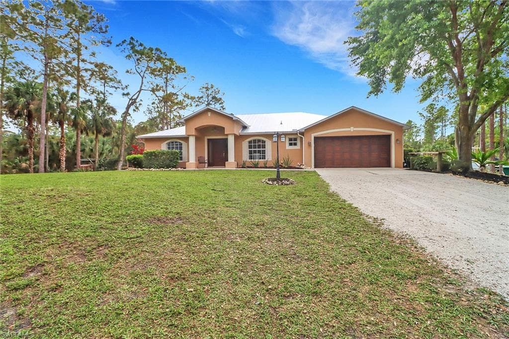 2610 10th Ave SE, Naples, FL 34117-3