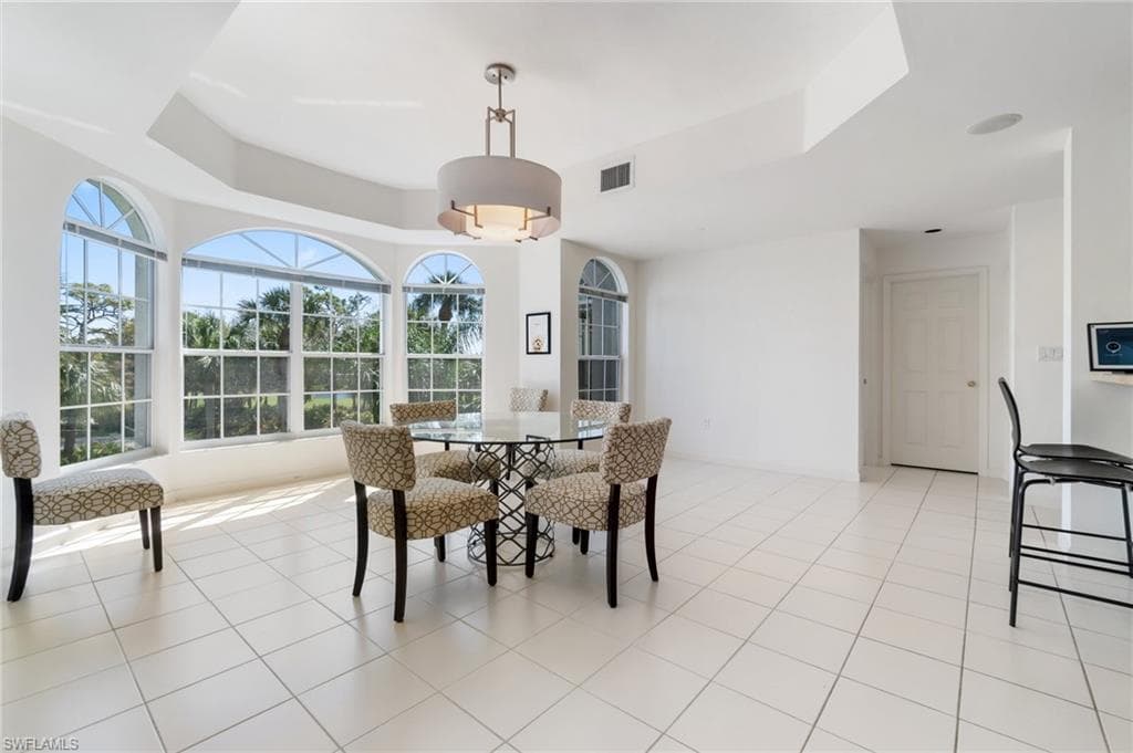 599 Audubon Blvd 201, Naples, FL 34110-13