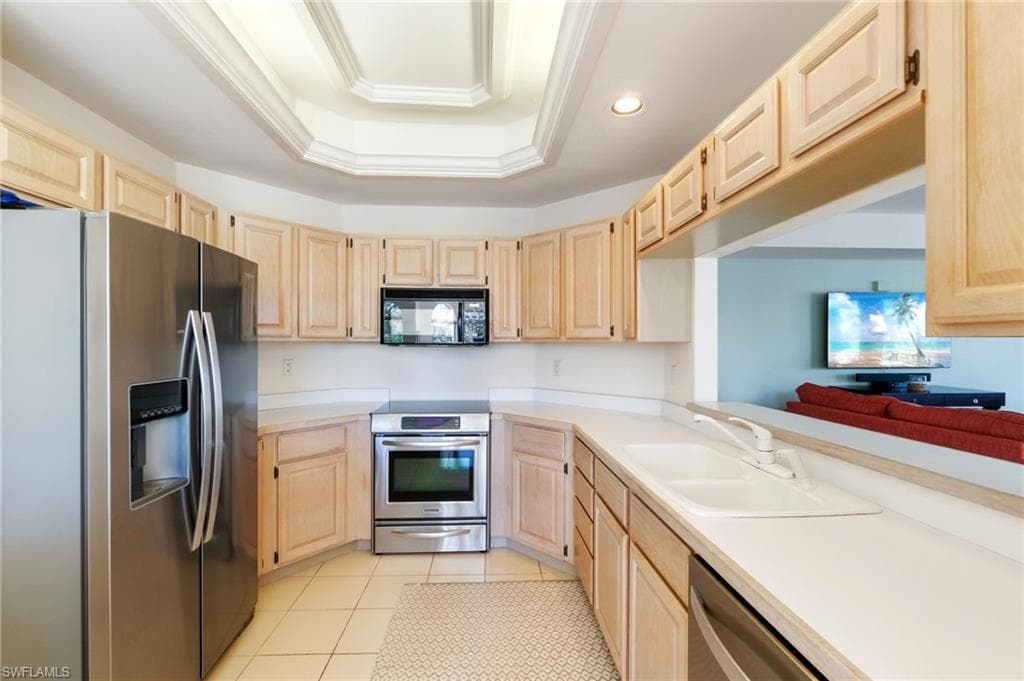 599 Audubon Blvd 201, Naples, FL 34110-17