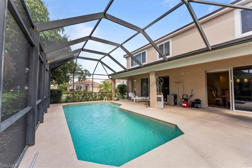 2082 Sagebrush Cir, Naples, FL 34120-18