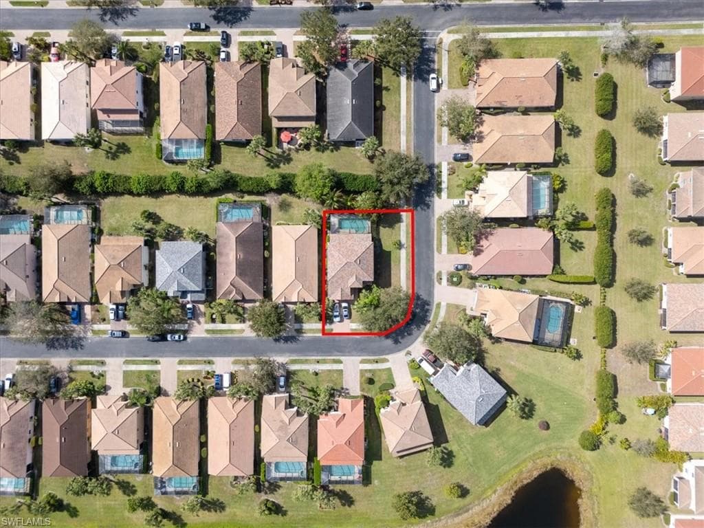 2082 Sagebrush Cir, Naples, FL 34120-41