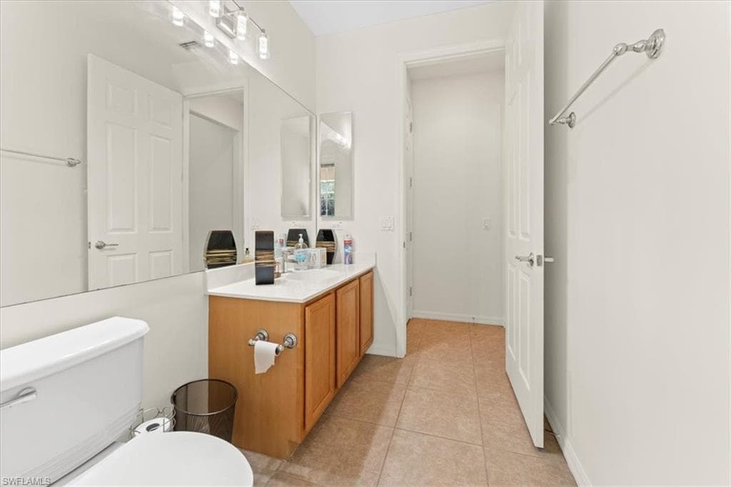 2082 Sagebrush Cir, Naples, FL 34120-7