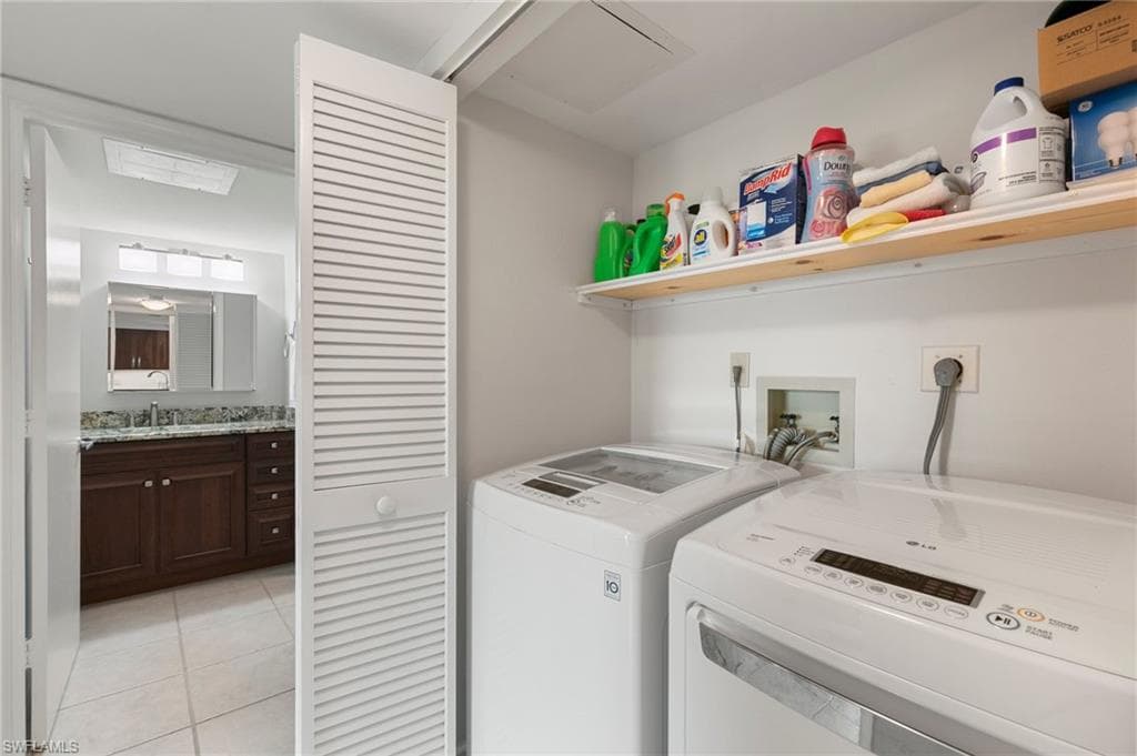 991 Barfield Dr 205, Marco Island, FL 34145-22