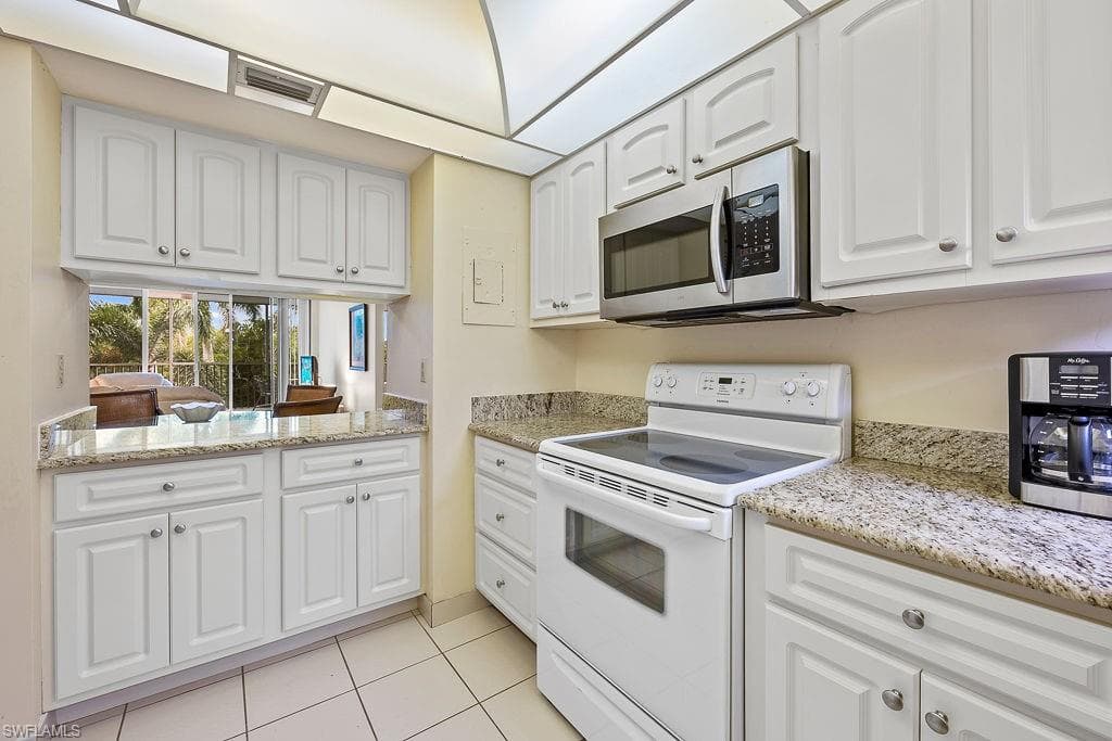 3 Bluebill Ave 303, Naples, FL 34108-11