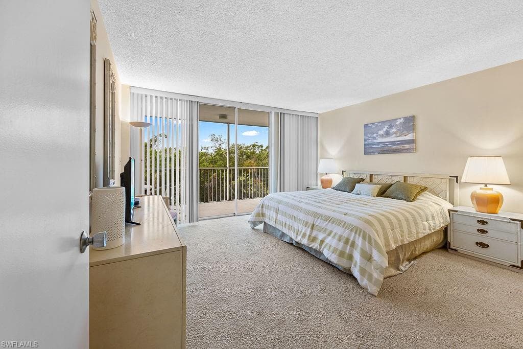 3 Bluebill Ave 303, Naples, FL 34108-13