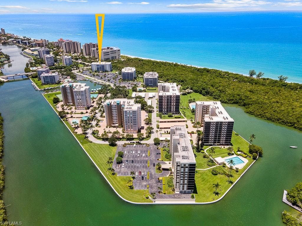 3 Bluebill Ave 303, Naples, FL 34108-2
