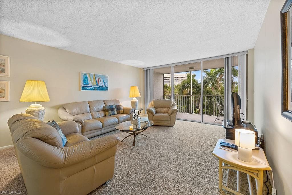 3 Bluebill Ave 303, Naples, FL 34108-6