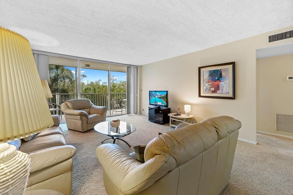 3 Bluebill Ave 303, Naples, FL 34108-7