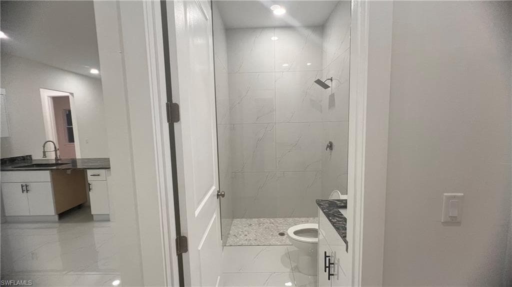 2705 20th St W, Lehigh Acres, FL 33971-21