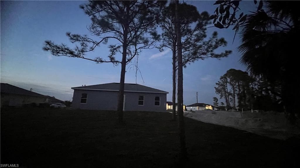 2705 20th St W, Lehigh Acres, FL 33971-4