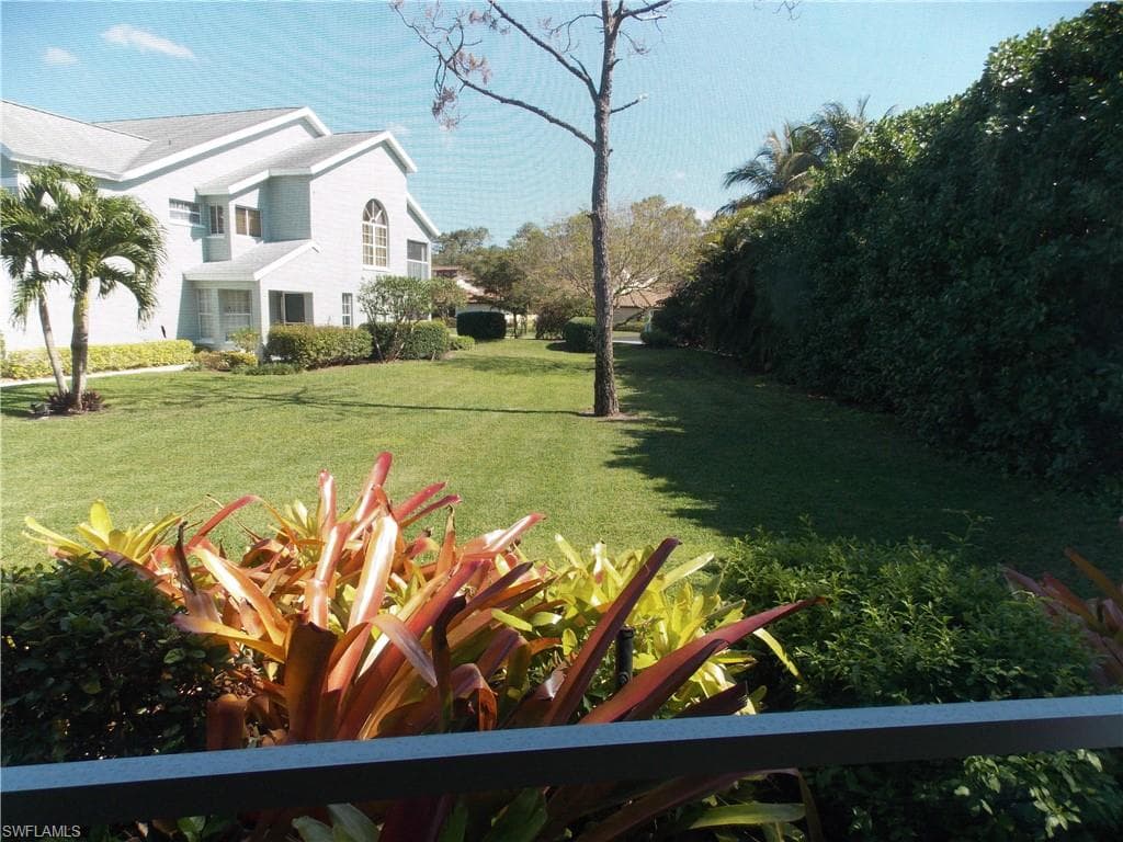2107 Tama Cir 101, Naples, FL 34112-22