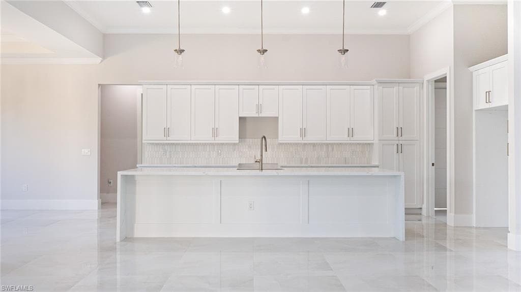 2660 56th Ave NE, Naples, FL 34120-11