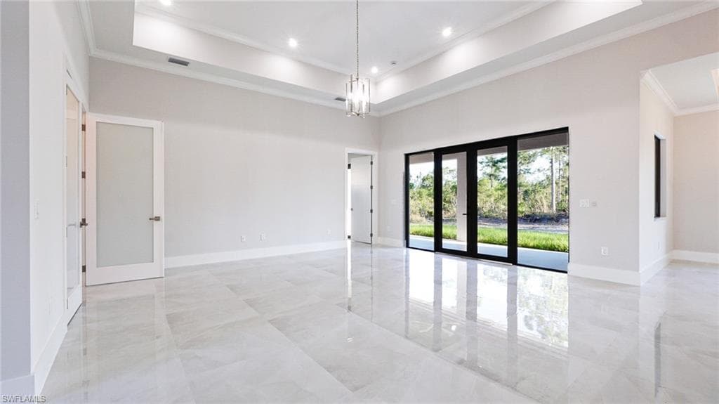 2660 56th Ave NE, Naples, FL 34120-13