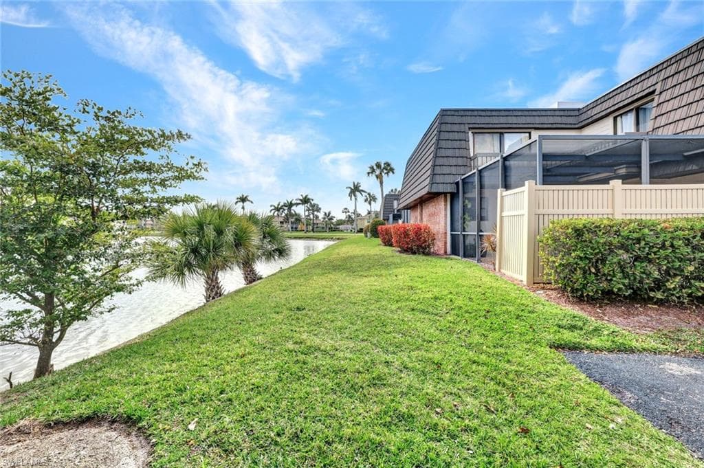 128 Lake Point Ln, Naples, FL 34112-23