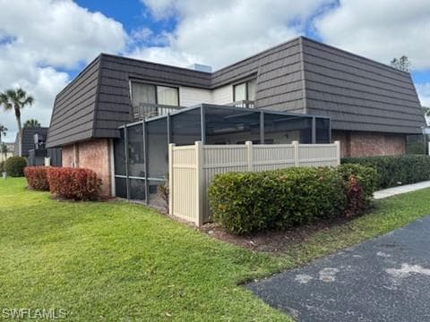 128 Lake Point Ln, Naples, FL 34112-25