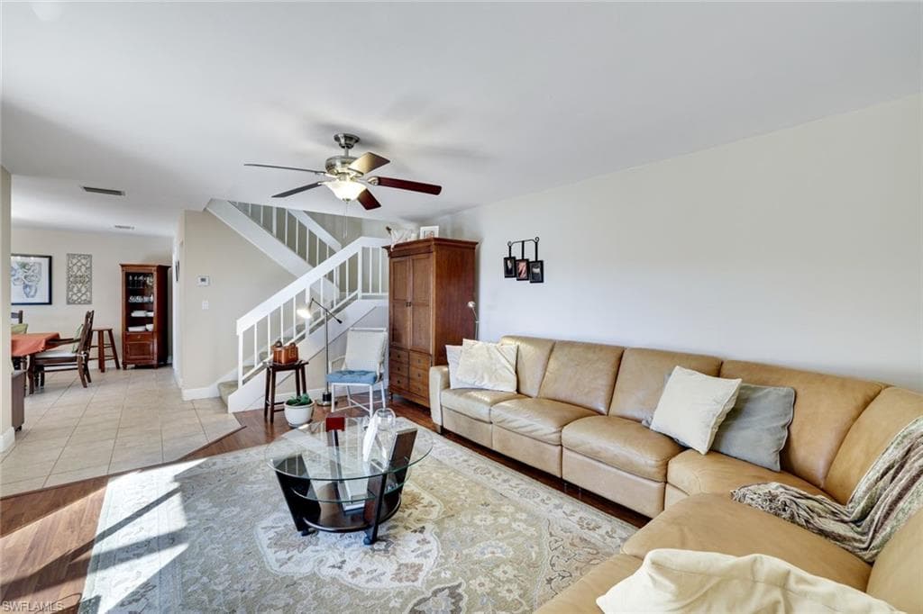 128 Lake Point Ln, Naples, FL 34112-6