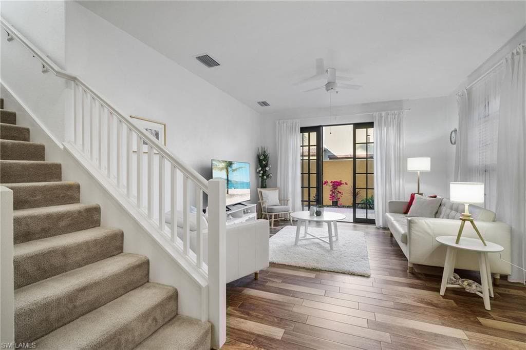 9121 Chula Vista St 12201, Naples, FL 34113-13