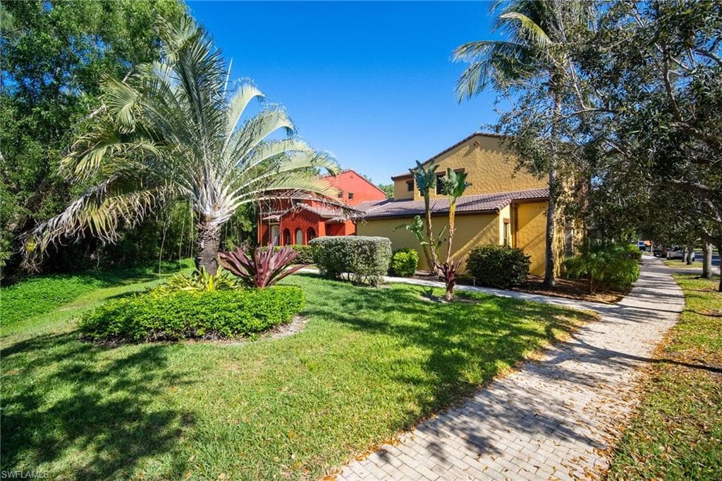 9121 Chula Vista St 12201, Naples, FL 34113-31