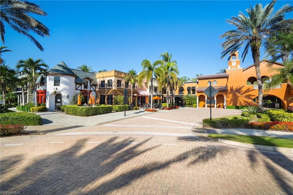 9121 Chula Vista St 12201, Naples, FL 34113-40