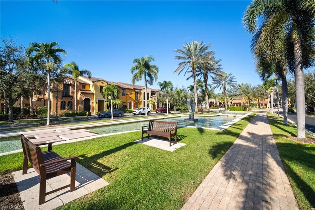 9121 Chula Vista St 12201, Naples, FL 34113-41