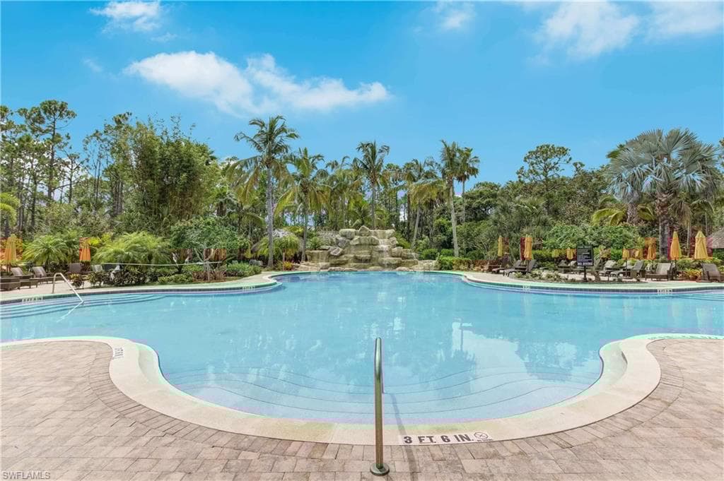 9121 Chula Vista St 12201, Naples, FL 34113-42
