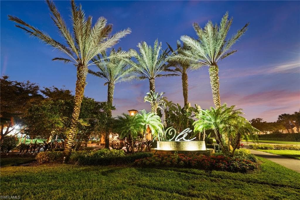 9121 Chula Vista St 12201, Naples, FL 34113-43